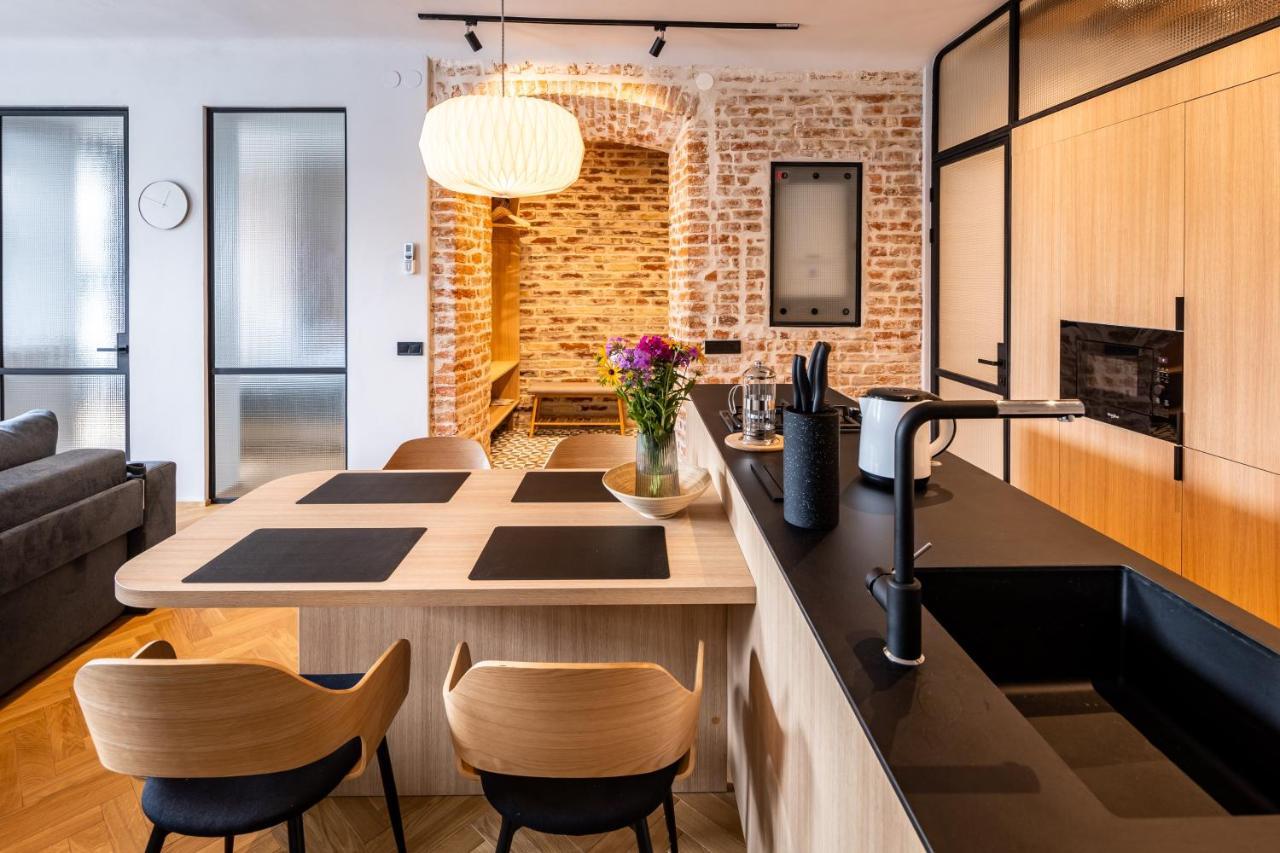 Onlviv Apartments Rynok Square 18/2 Dış mekan fotoğraf